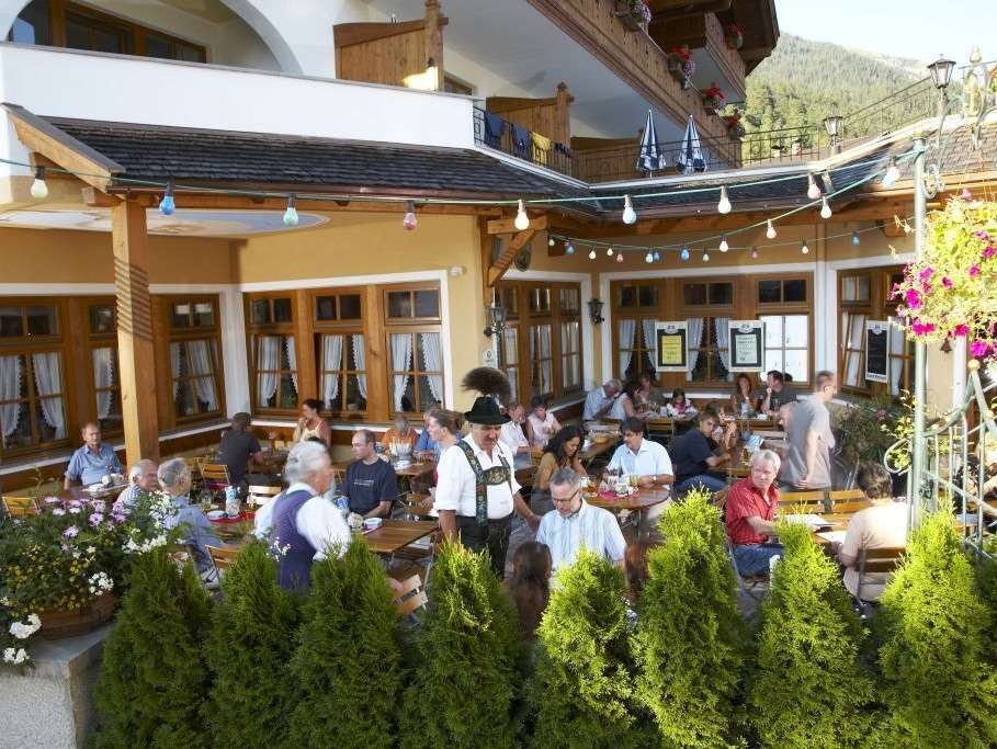 Hotel Schatten جارمش بارتنكيرشن المطعم الصورة